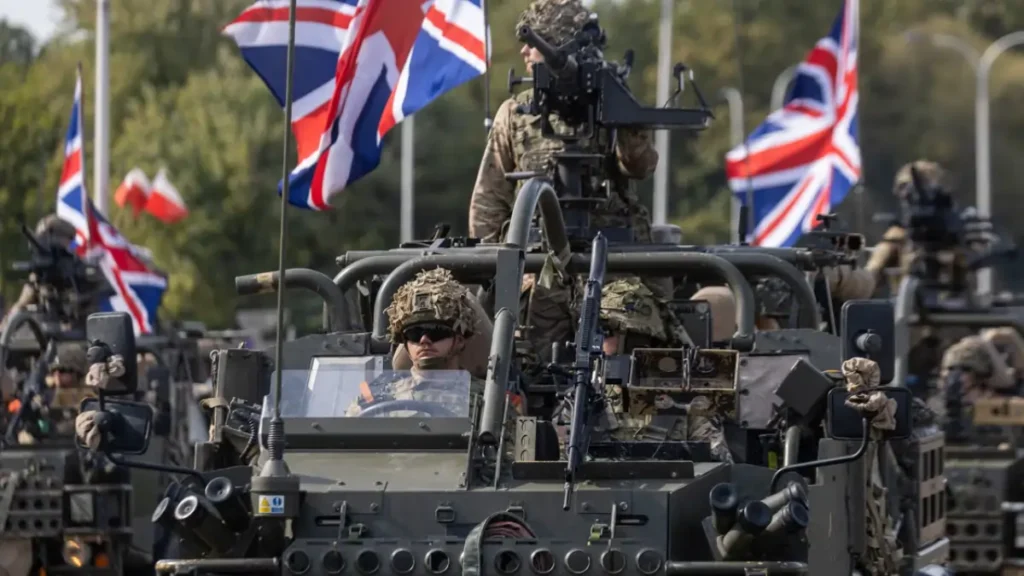 ბრიტანეთის სამხედრო კოლონა NATO-ს სწავლების ფარგლებში ევროპის ტერიტორიაზე